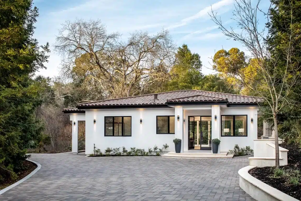 7 Tips for Creating a Functional Outdoor Space in Your New Home