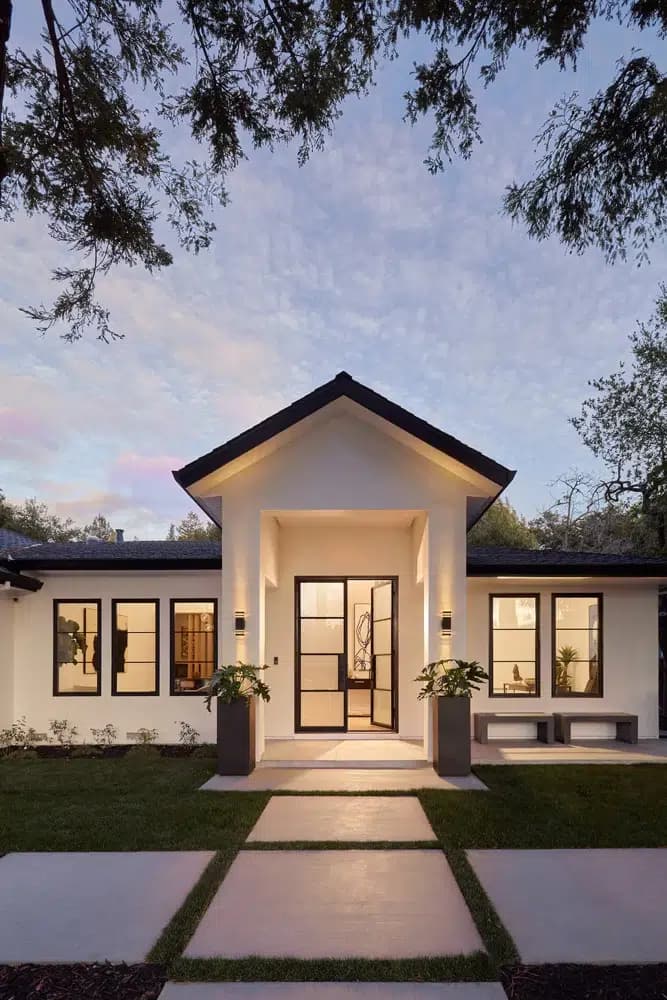 Luxury Modern Living by Craftsmen's Guild — photo 3 of 8